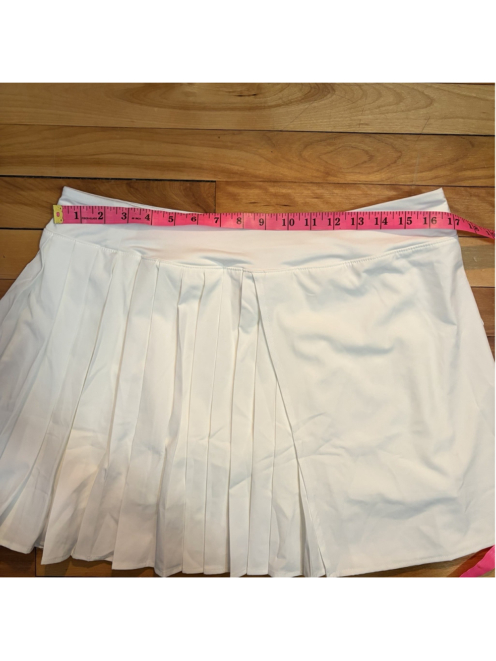 Lolë Asymmetrical White Pleated Skort - Size Large ✨ BNWT - Picture 4 of 9